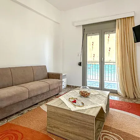 Stunning In Astros Kynourias Apartament