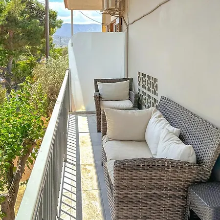 Cozy In Astros Kynourias With View Apartmán
