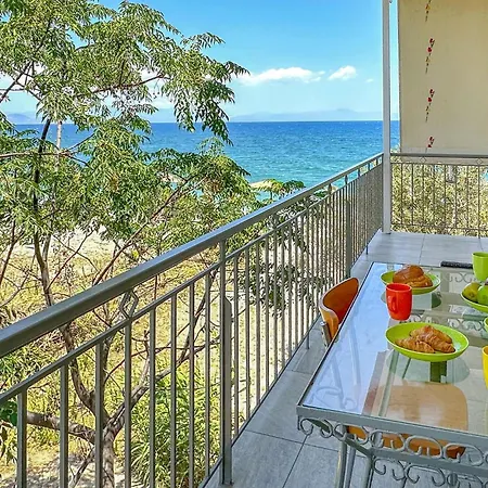 Beautiful In Astros Kynourias With Wifi Appartamento