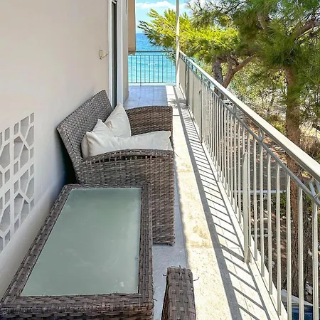 Apartament Stunning In Astros Kynourias *