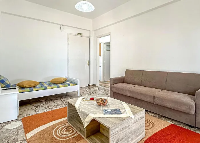 Stunning In Astros Kynourias Apartament *