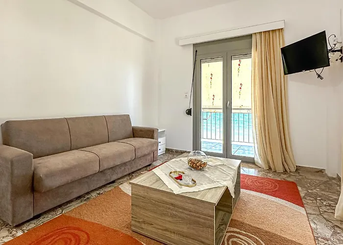 Stunning In Astros Kynourias Apartament