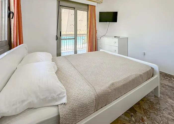 Apartment Stunning In Astros Kynourias *