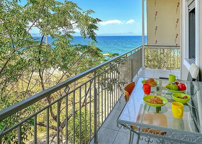 Stunning In Astros Kynourias Apartament